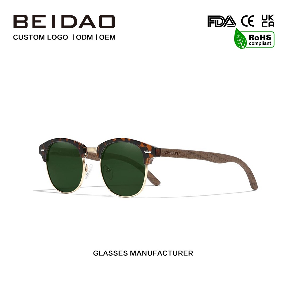 Green G15 Polarized Walnut Wooden Sunglasses